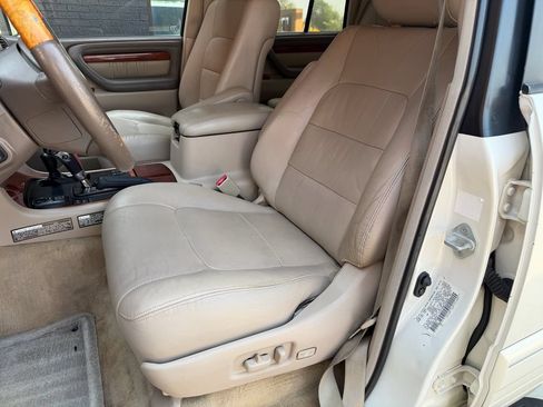Used 2001 Lexus LX 470 4WD image 28