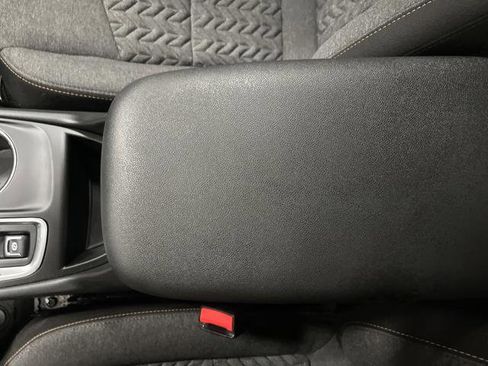 Used 2024 Chevrolet Equinox LT image 19