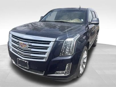 Used 2019 Cadillac Escalade Platinum