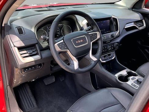 Used 2024 GMC Terrain Denali w/ Denali Premium Package AWD/4WD image 18
