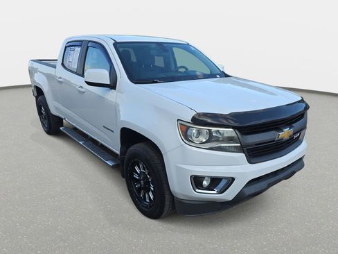 Used 2015 Chevrolet Colorado Z71 AWD/4WD image 3
