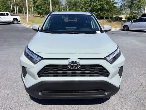 Used 2022 Toyota RAV4 XLE w/ Convenience Package image 8