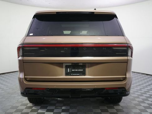 New 2026 Lincoln Navigator Black Label AWD/4WD image 5
