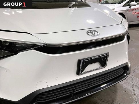 Used 2023 Toyota bZ4X XLE image 29