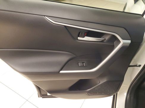 Used 2023 Toyota RAV4 XLE w/ Convenience Package image 14