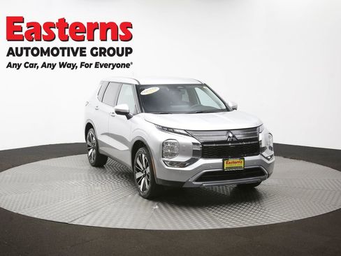 Used 2025 Mitsubishi Outlander SE AWD/4WD image 52
