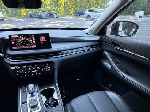 Used 2025 INFINITI QX60 Luxe w/ Cargo Package FWD image 15