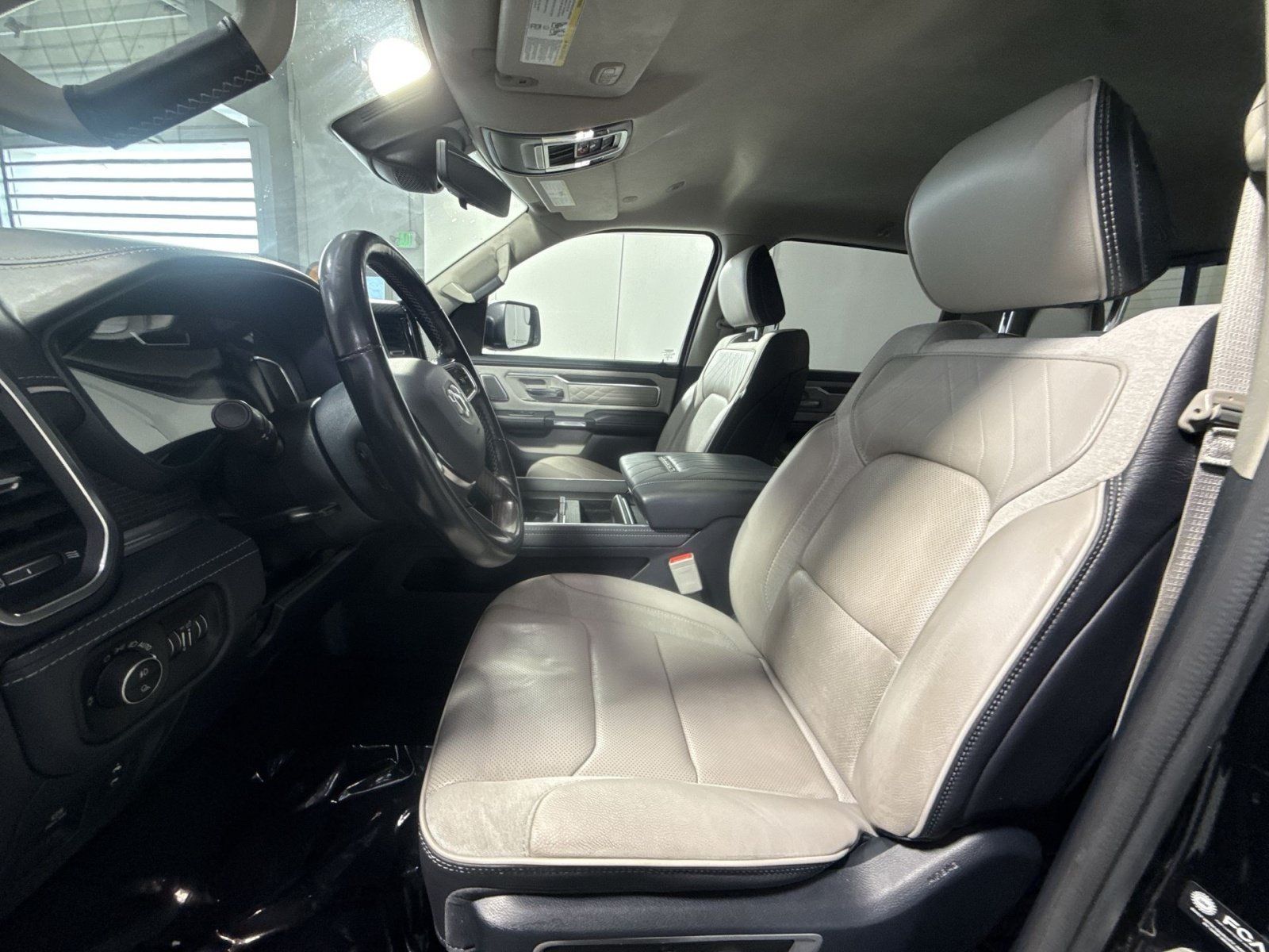 Used 2023 RAM 1500 Limited AWD/4WD image 14