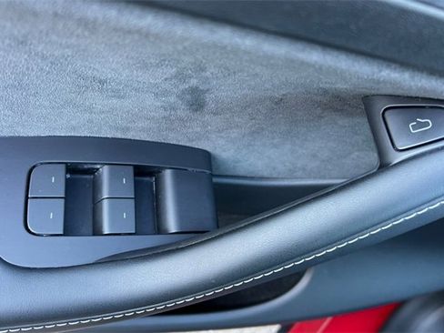 Used 2023 Tesla Model Y Performance image 11