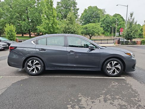 Used 2022 Subaru Legacy Premium AWD/4WD image 7