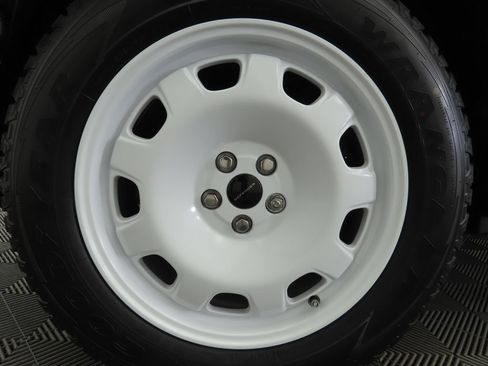 Used 2026 Land Rover Defender 110 S AWD/4WD image 30