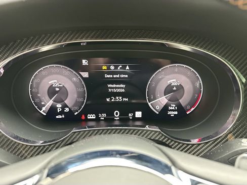 Certified 2023 Bentley Bentayga AWD/4WD image 32