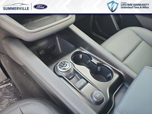 New 2026 Ford Explorer Active w/ Active Comfort Package image 31