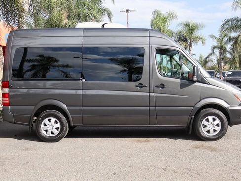 Used 2018 Mercedes-Benz Sprinter 2500 image 10