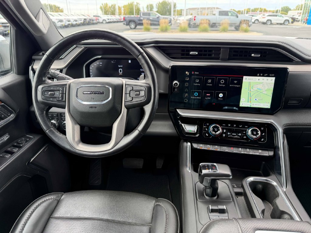 Used 2022 GMC Sierra 1500 Denali w/ Technology Package AWD/4WD image 32