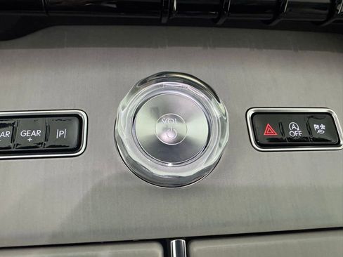 New 2026 Lincoln Navigator Reserve AWD/4WD image 60