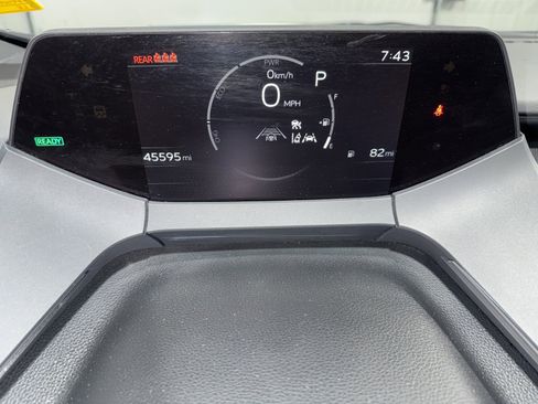 Used 2024 Toyota Prius LE image 18
