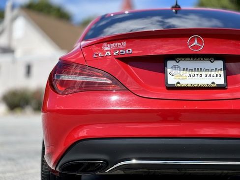 Used 2019 Mercedes-Benz CLA 250 image 9