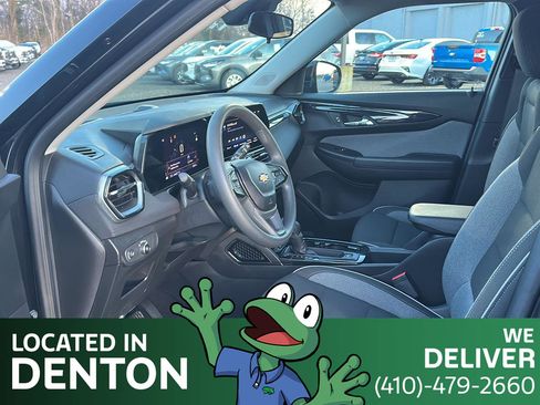 Used 2024 Chevrolet TrailBlazer LT w/ Driver Confidence Package image 15