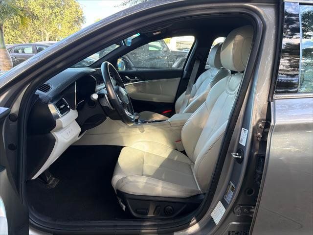 Used 2025 Genesis G70 2.5T RWD image 11