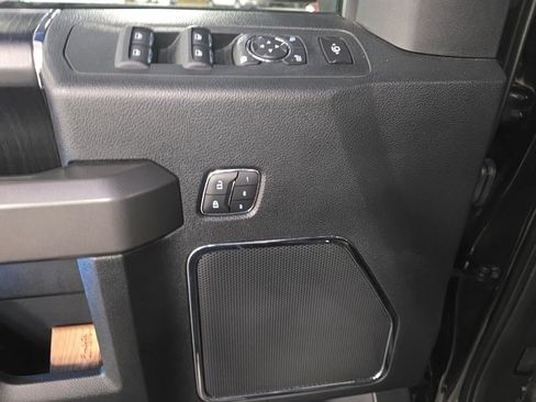 Used 2019 Ford F250 Platinum w/ Platinum Ultimate Package image 16