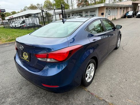 Used 2015 Hyundai Elantra SE FWD image 5