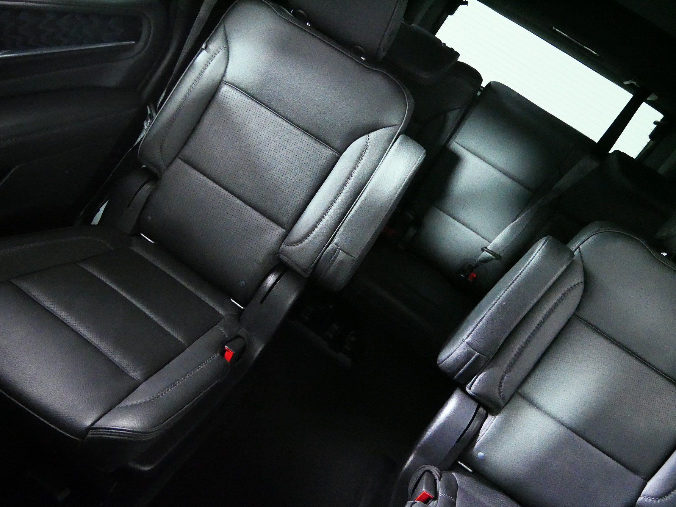 Certified 2022 GMC Yukon Denali w/ Denali Premium Package AWD/4WD image 12