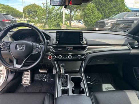 Used 2018 Honda Accord Sport image 16