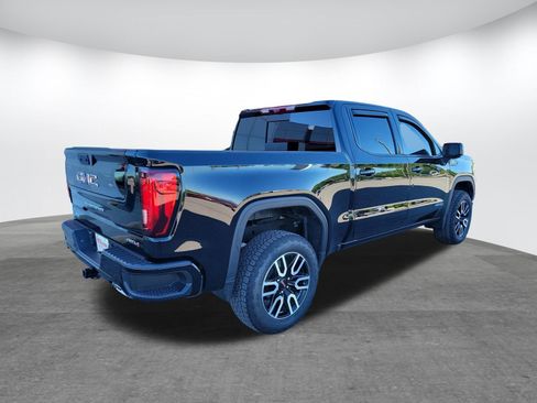 Used 2025 GMC Sierra 1500 AT4 w/ AT4 Premium Package AWD/4WD image 5