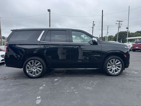 Used 2021 Chevrolet Tahoe Premier w/ Premium Package AWD/4WD image 4