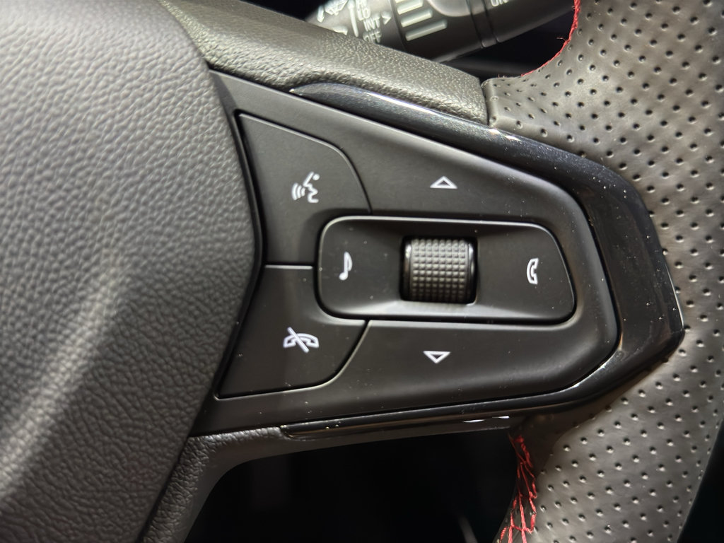 New 2026 Chevrolet Trax RS w/ Driver Confidence Package FWD image 21