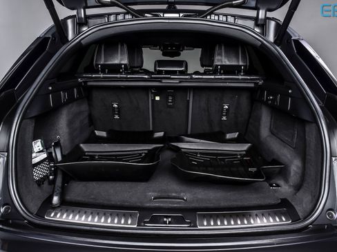 Used 2021 Land Rover Range Rover Velar R-Dynamic S image 14