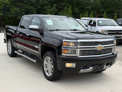 Used 2015 Chevrolet Silverado 1500 High Country w/ High Country Premium Package AWD/4WD image 3