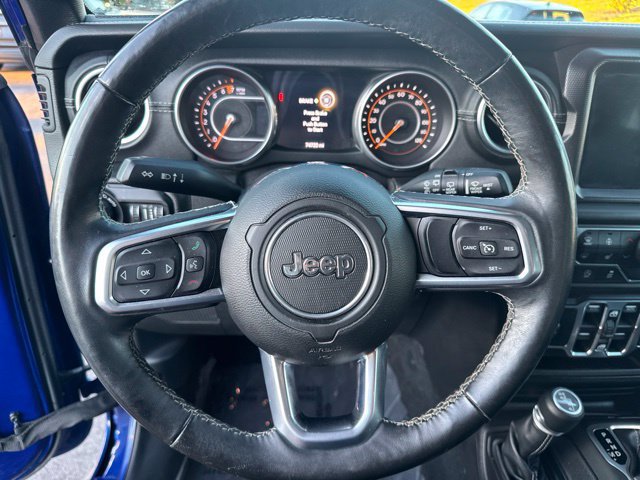 Used 2018 Jeep Wrangler Unlimited Sahara w/ Dual Top Group AWD/4WD image 24