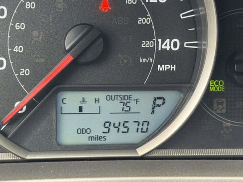 Used 2015 Toyota RAV4 XLE AWD/4WD image 27