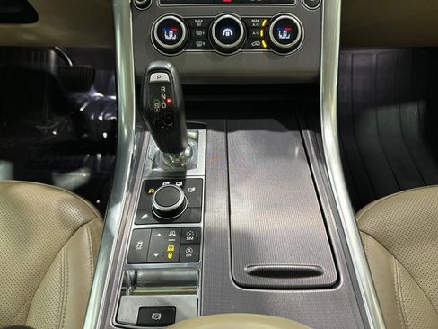 Used 2017 Land Rover Range Rover Sport HSE AWD/4WD image 4