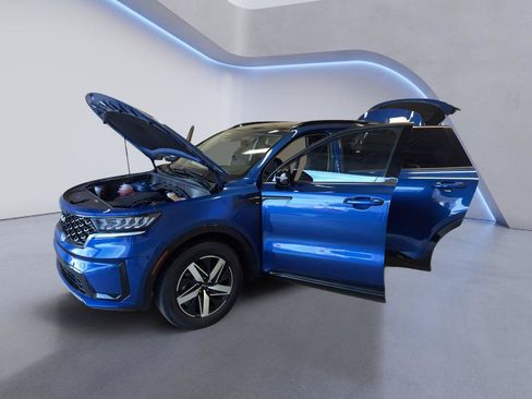 Used 2023 Kia Sorento S w/ Panoramic Sunroof Package FWD image 11