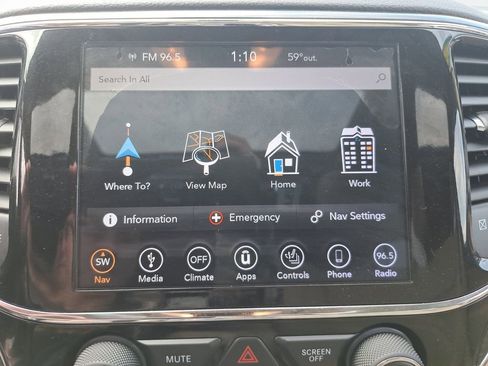 Used 2019 Jeep Grand Cherokee Limited image 23