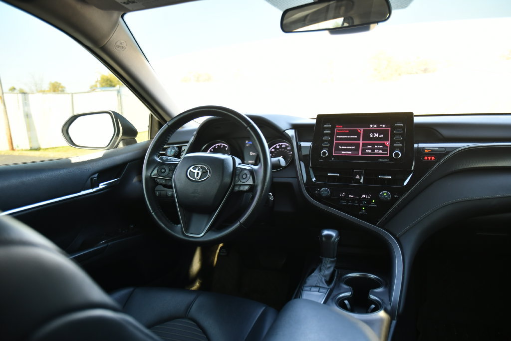 Used 2023 Toyota Camry SE FWD image 20