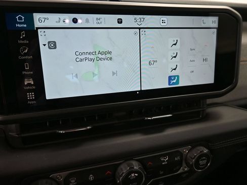 Used 2025 Jeep Wrangler Unlimited Sahara AWD/4WD image 34