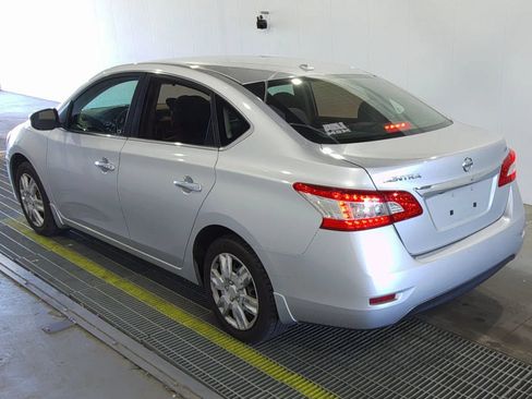 Used 2015 Nissan Sentra SV FWD image 2