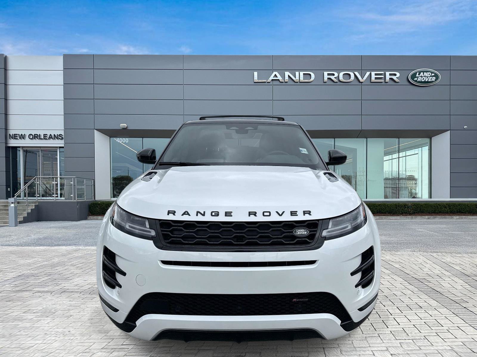 Used 2023 Land Rover Range Rover Evoque R-Dynamic SE AWD/4WD image 4