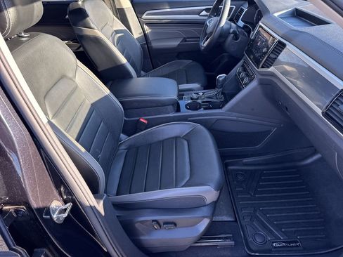 Used 2022 Volkswagen Atlas SEL Premium image 13