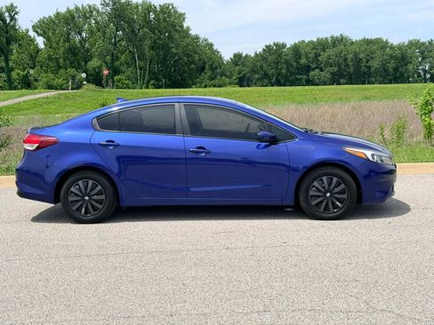 Used 2017 Kia Forte LX FWD image 26