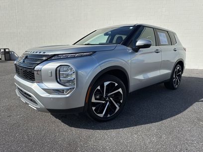 Used 2024 Mitsubishi Outlander SE Black Edition