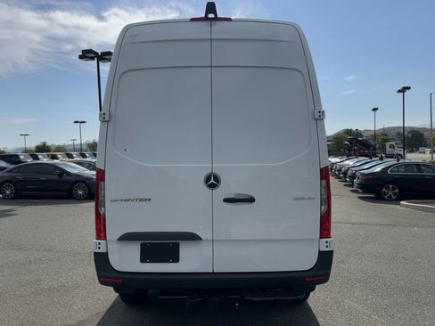New 2025 Mercedes-Benz Sprinter 2500 image 9