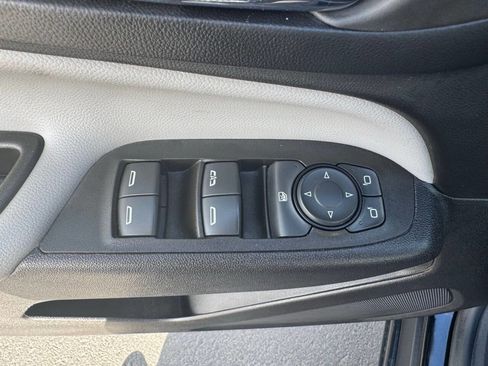 Used 2023 Chevrolet Equinox LS AWD/4WD image 15