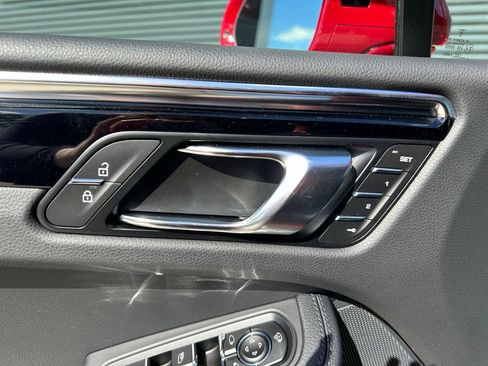Used 2026 Porsche Macan image 20