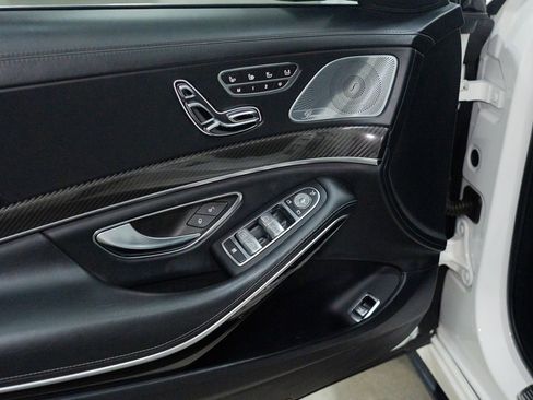 Used 2018 Mercedes-Benz S 63 AMG 4MATIC Sedan image 16