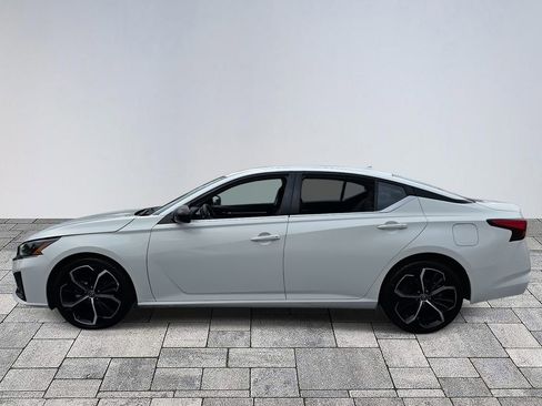 Used 2024 Nissan Altima 2.5 SR image 4